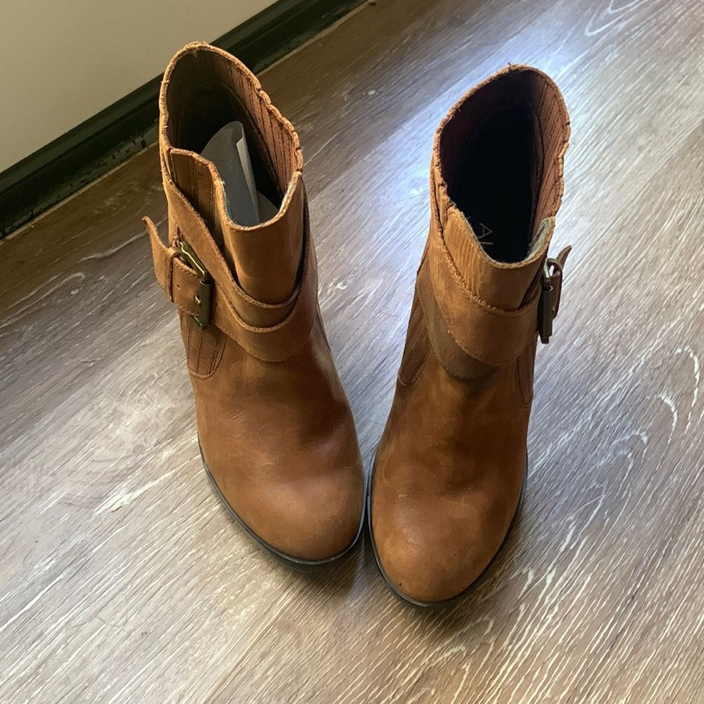 SOLD! Aldo pull on booties size 37 preloved ❤️ - Picture 2 of 16